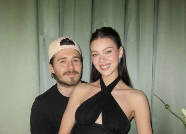 Папарацци впервые засняли Бруклина и Николу после скандала с Бекхэмами