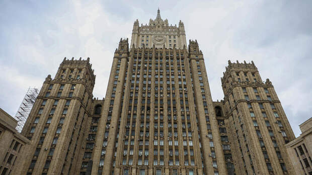 МИД РФ указал на необходимость урезонить киевский режим после атак на танкеры