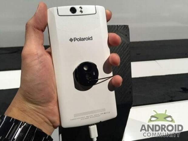 смартфон Polaroid Selfie 