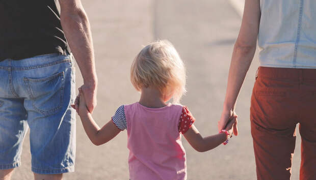 Рамзан Кадыров выложил видео ужина с сыном Адамом на фоне слухов о ДТП