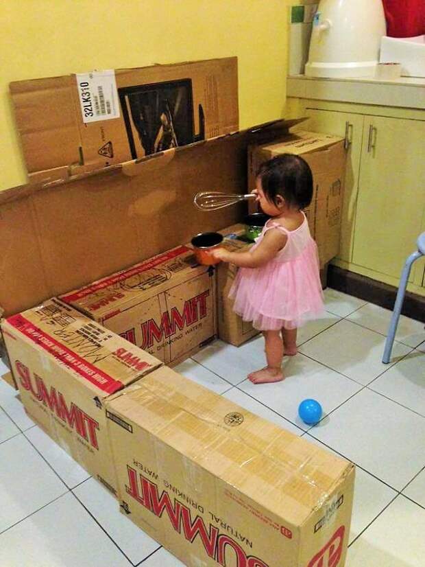 как сделать игрушечную кухню из коробок 