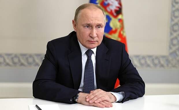 В России учреждён новый орден: Путин подписал указ о звании "Мать-героиня"