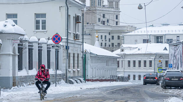 Борьба за тротуары: в России готовят ограничения для электровелосипедов и самокатов