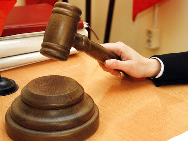 Школа выплатит более 7 миллионов рублей девочке, изрезанной одноклассницей