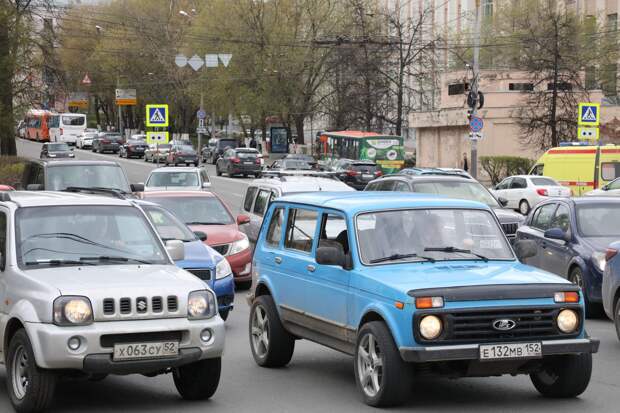 Пробки на выезд из города образовались в Нижнем Новгороде