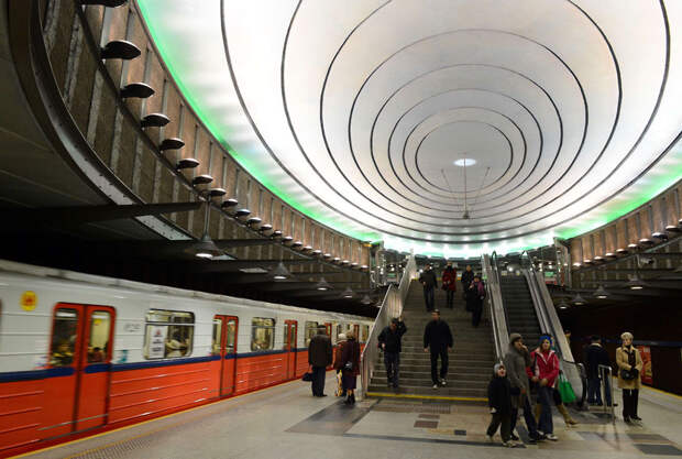 Самые впечатляющие станции метро в Европе metrostations 12 Самые впечатляющие станции метро в Европе