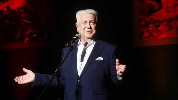 «У него все в порядке»: помощница Владимира Винокура ответила на слухи о завершении карьеры