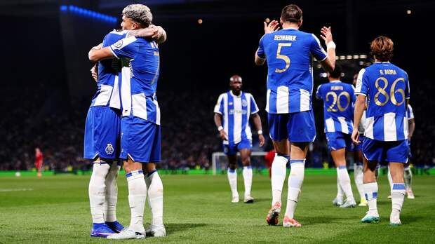 «Порту» обыграл «Эшторил» и упрочил свое лидерство в Примейре