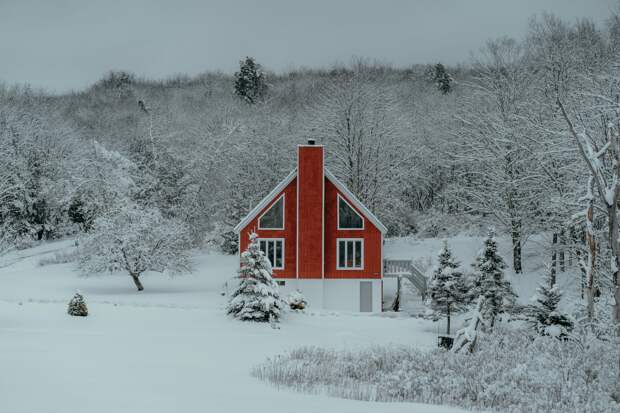 Школьников из Бокситогорска задержали за кражи из частных домов