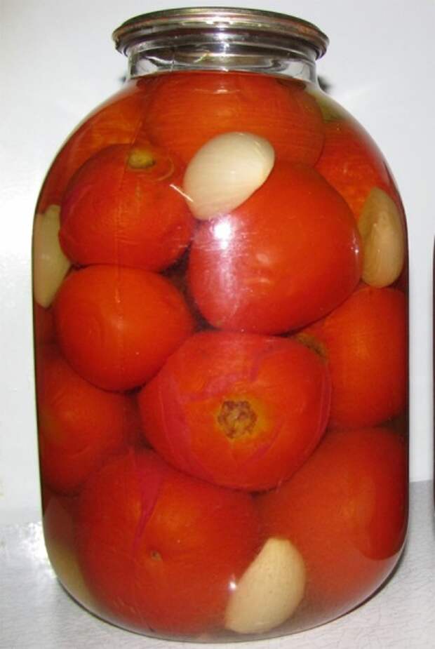 Маринованные помидоры с рокамболем