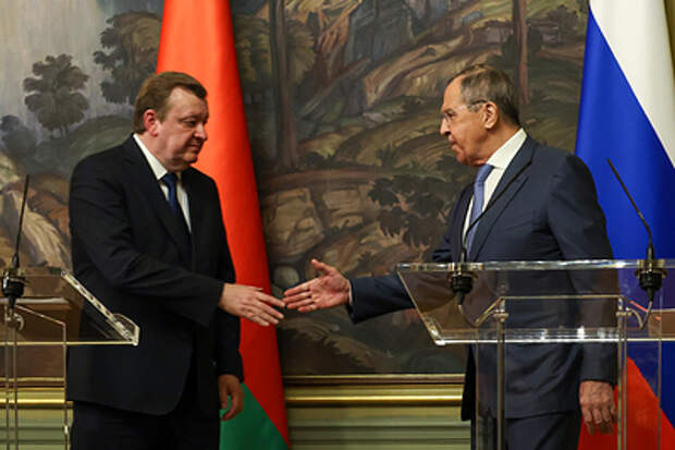 МИД Белоруссии: Запад хочет вбить клин в союзнические отношения Москвы и Минска