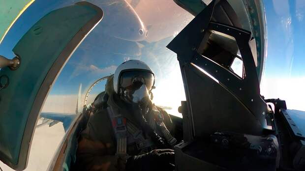 Экипаж Су-35С прикрыл авиацию, наносящую удары по боевикам в зоне СВО