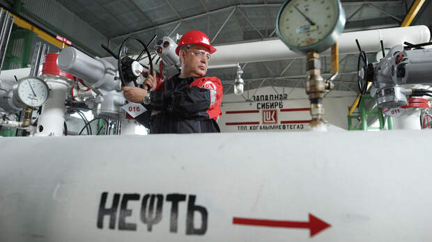 Нефть снова хлынет на рынок: выгодно ли это России  