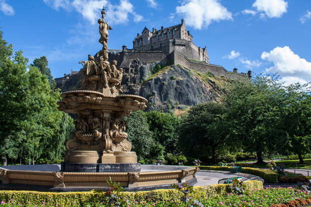 Шотландия. Эдинбург. Эдинбургский замок. (Simon Q)