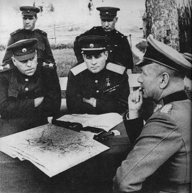 Жизнь маршала Василевского в фотографиях.