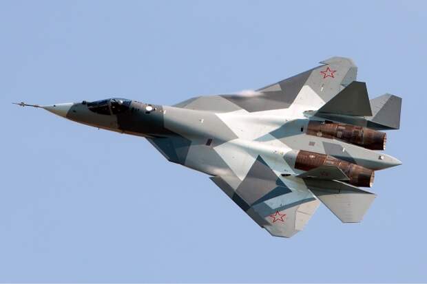 Многоцелевой истребитель Су-57 
