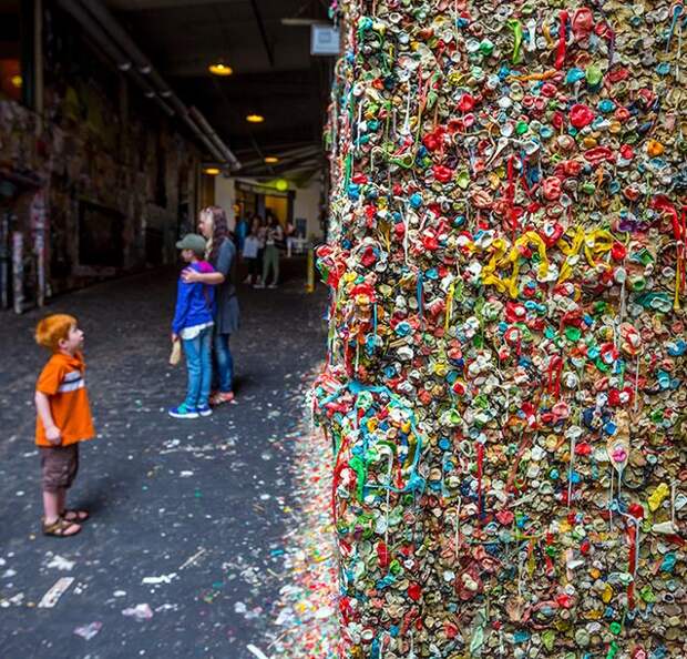 market-theatre-gum-wall.jpg.638x0_q80_crop-smart