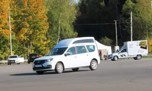 Lada Largus Roof обновилась – стоит ли доплачивать за такую миллион рублей?