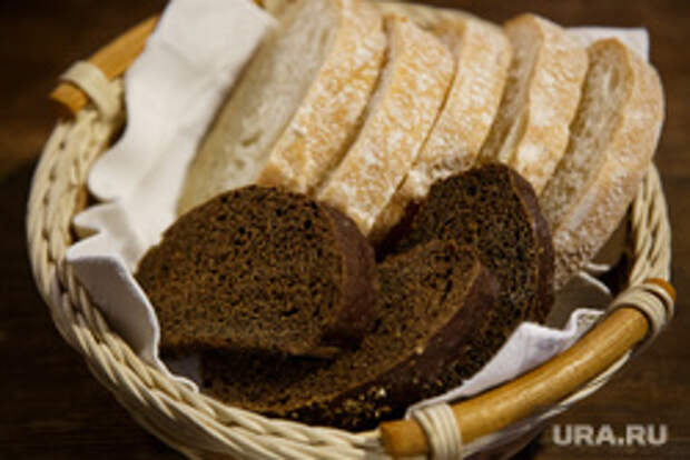 Дегустация традиционной русской кухни поваром филиппинцем. Екатеринбург, хлеб, хлебная корзинка, еда