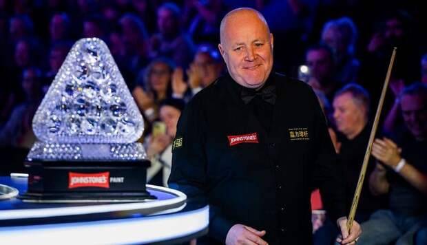 Джон Хиггинс встретится с Чжао Синьтунем в 1/4 финала на Мастерс 2026