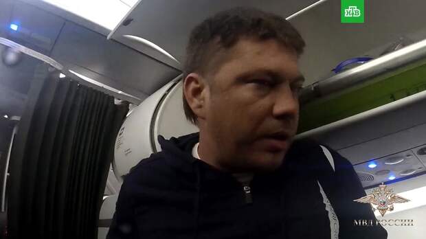 Дебошир ударил женщину на борту рейса Бангкок — Новосибирск