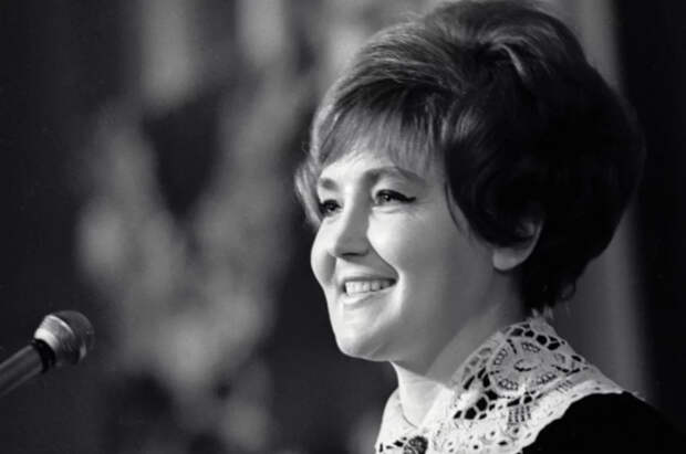 Замкнулась после смерти мужа: Вовк рассказала об умершей ведущей Жильцовой