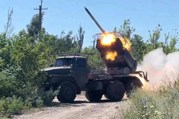 Бойцы группировки «Центр» освободили село Ленинское под Торецком ДНР - Минобороны