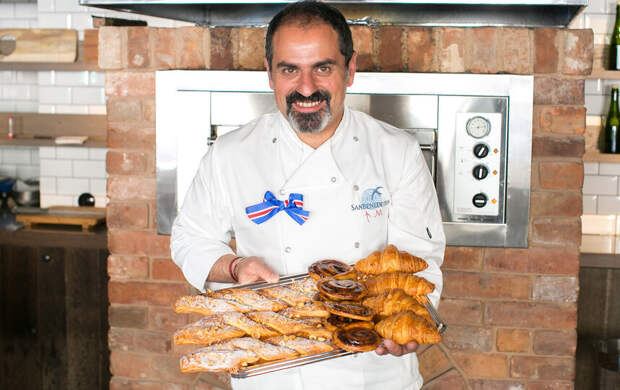 Арам Мнацаканов заполнил анкету шеф-повара