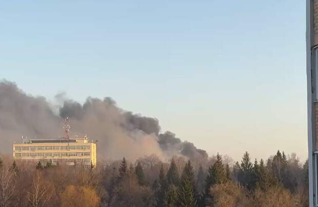 Жители Брянска сообщают о мощном прилете в одном из районов