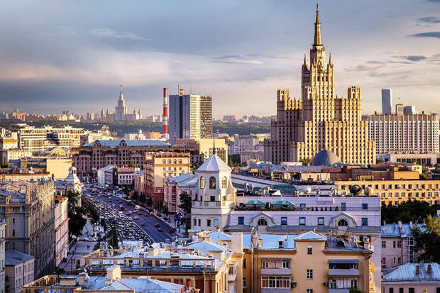 Куда пойти в Москве на праздниках
