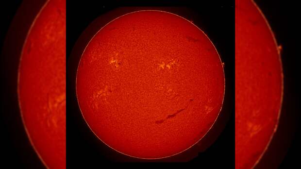 Огромный смайлик появился на поверхности Солнца