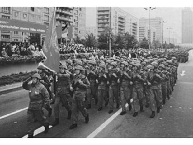 Почему в бундесвере ненавидели бывших военных армии ГДР