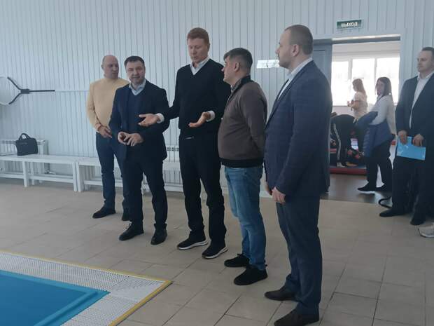 В новом бассейне в тульском микрорайоне Петровский прошли  показательные выступления по синхронному плаванию