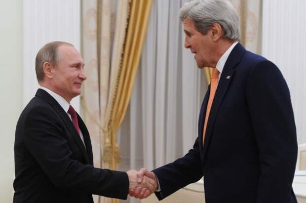 Керри назвал содержимое чемодана с сюрпризом для Путина секретом