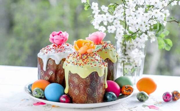 Кулич подешевел: статистика к Пасхе удивила россиян