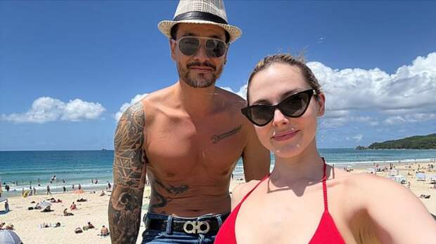 Девушка рассказала о романе с мужчиной на 22 года старше и играх от слабоумия в постели