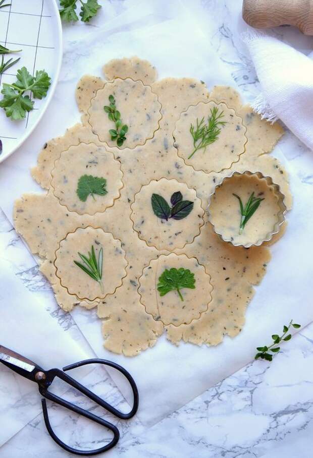 Печенье с розмарином и тимьяном