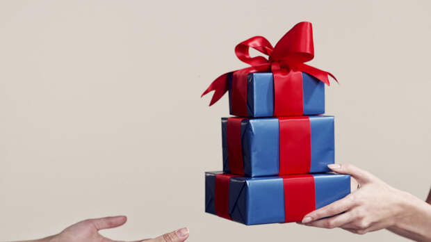 Мальчику из Мелитополя вручили новогодний подарок от Путина