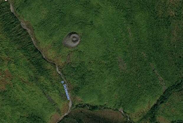 Тайна Патомского кратера в Сибири: как образовался каменистый холм высотой 40 метров