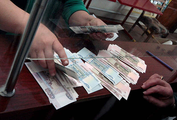 В ближайшие три года уровень госрасходов может быть заморожен на отметке 15,78 триллиона рублей 
