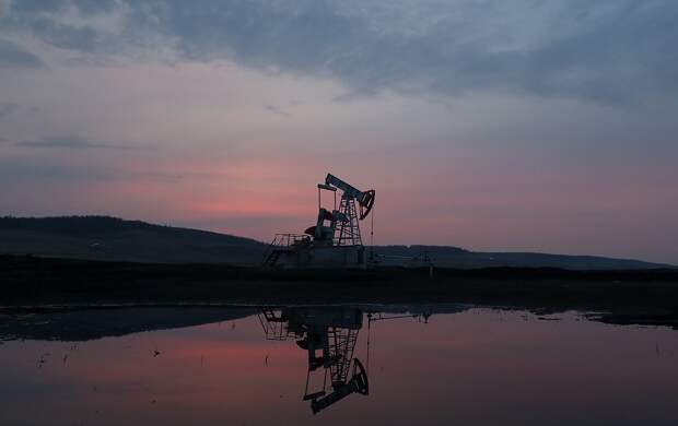 Российские ученые открыли новые свойства воды при добыче нефти Российские ученые открыли новые свойства воды при добыче нефти