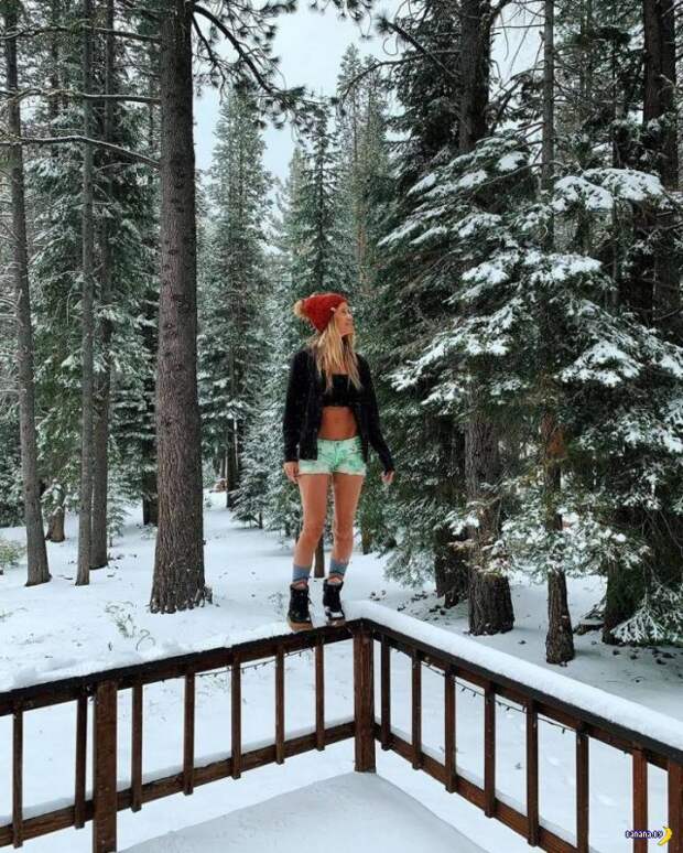 Девочки, вам не холодно? ❄️ Девочки, вам не холодно? ❄️