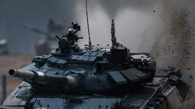 Танк Т-72Б3М ВС России обеспечил продвижение штурмовиков, приняв удар на себя