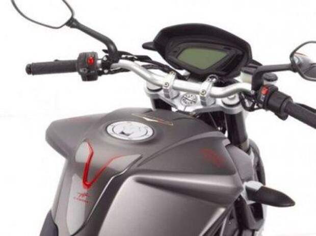 MV Agusta готовит супермото