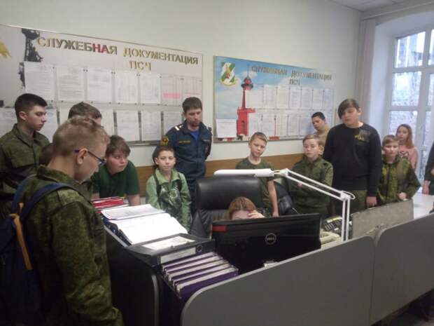 Акция «Один день из жизни сотрудников МЧС по ВАО» прошла на базе 12-й пожарно-спасательной части. Фото: Пресс-служба МЧС по ВАО
