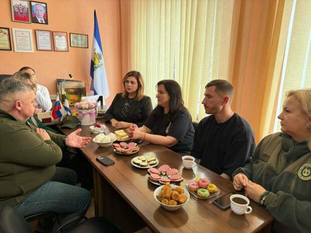 Представители Адыгеи встретились с главой Нижнесерогозского муниципального округа