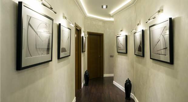 Дизайн узкого коридора в типовой квартире