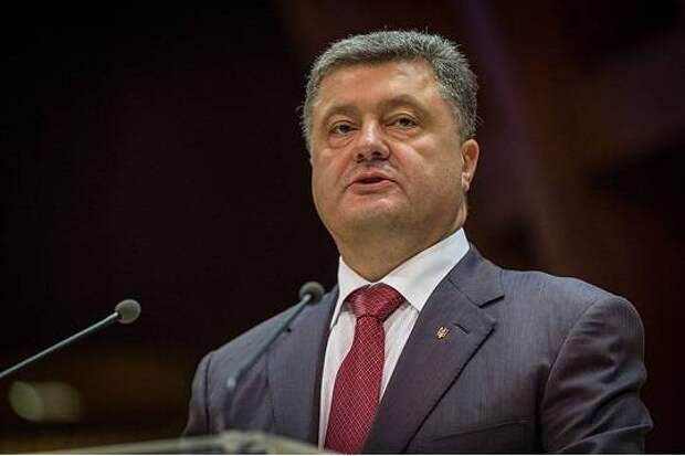 Семья Порошенко эвакуируется за границу