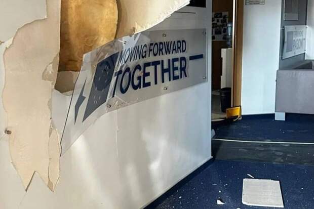 Бортник: Некоторые посольства уже обсуждают эвакуацию из Киева