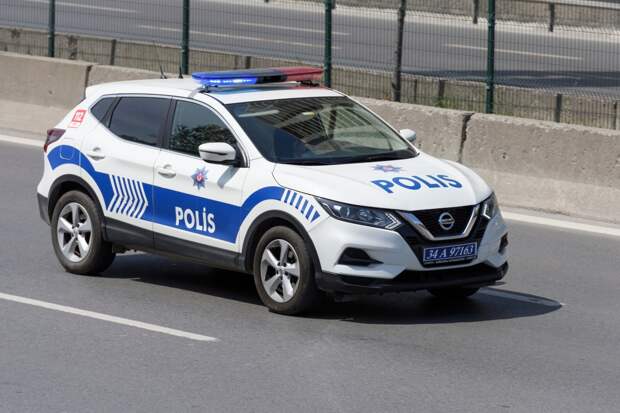 Россиянка сообщила родным о страхе перед знакомым мужчиной и исчезла в Турции